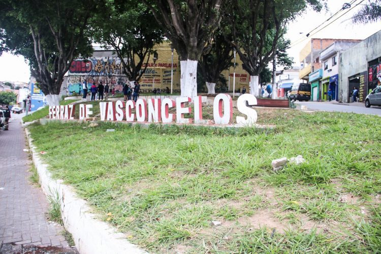 desentupidora-ferraz-de-vasconcelos (11)2404-2560